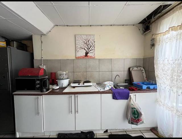 4 BEDROOM HOUSE FOR SALE IN ROSETTENVILLE